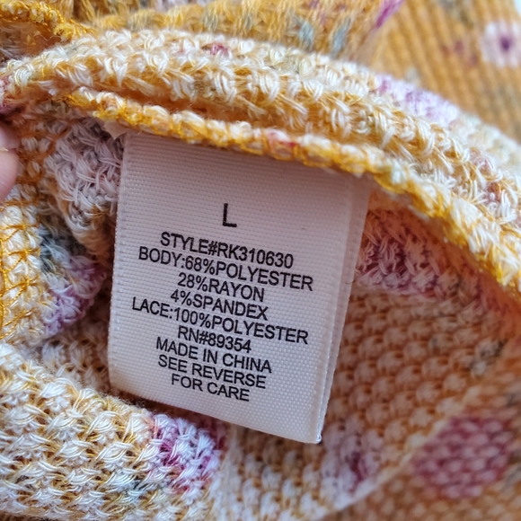 Ultra Flirt Juniors' Floral Lace-Back T-Shirt Orange Size Large - Picture 12 of 12